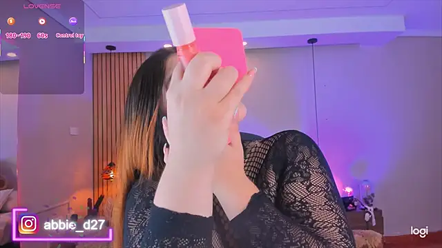 Snapshot of AbbieEdmond chatting on September 28, 2025, 4:18 am AbbieEdmond online show from September 28, 2025, 4:18 am