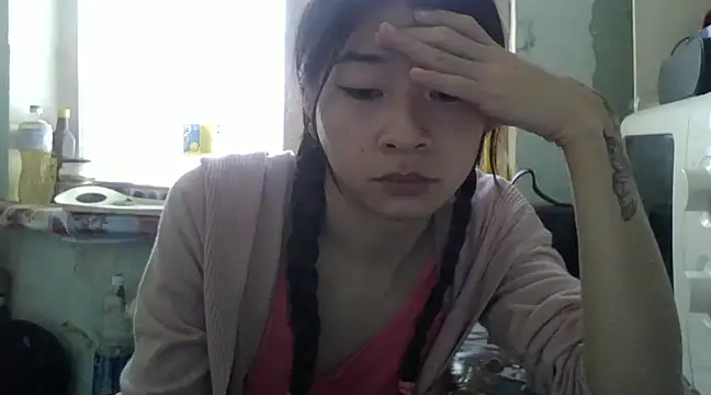 Snapshot of CarlyJoy chatting on February 5, 2025, 10:30 am CarlyJoy online show from February 5, 2025, 10:30 am