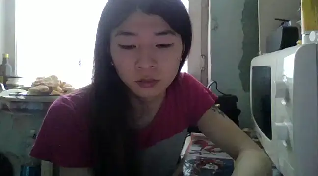 Snapshot of CarlyJoy chatting on February 12, 2025, 10:24 am CarlyJoy online show from February 12, 2025, 10:24 am