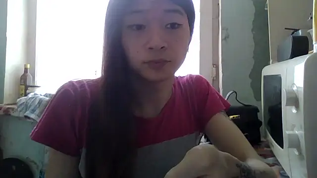 Snapshot of CarlyJoy chatting on February 14, 2025, 9:24 am CarlyJoy online show from February 14, 2025, 9:24 am