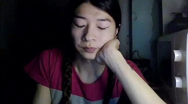 Snapshot of CarlyJoy chatting on February 17, 2025, 2:04 pm CarlyJoy online show from February 17, 2025, 2:04 pm