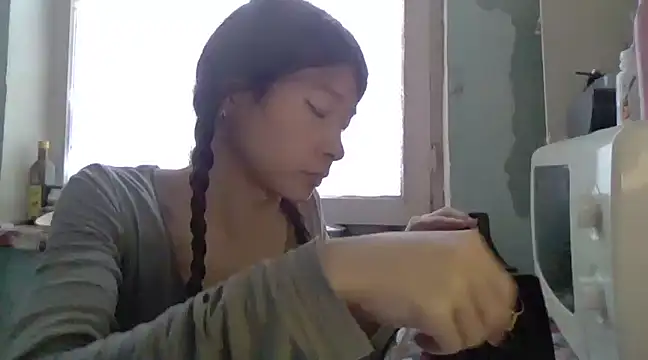 Snapshot of CarlyJoy chatting on February 26, 2025, 9:21 am CarlyJoy online show from February 26, 2025, 9:21 am