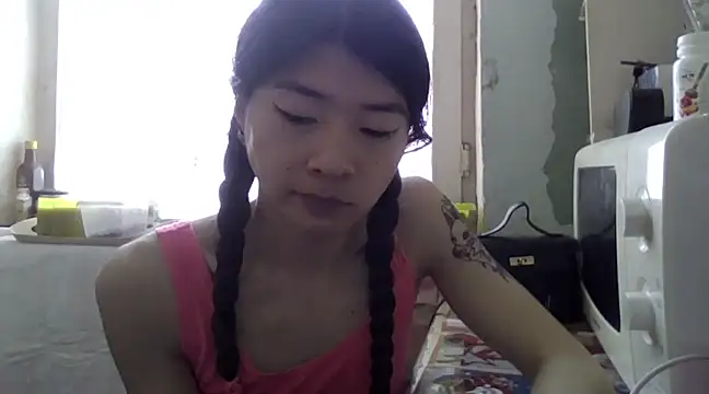 Snapshot of CarlyJoy chatting on March 11, 2025, 7:37 am CarlyJoy online show from March 11, 2025, 7:37 am