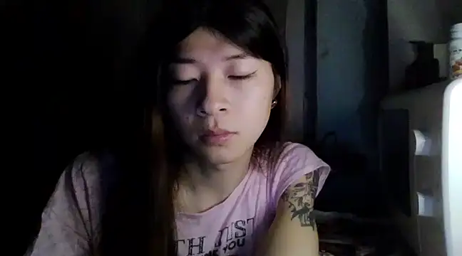 Snapshot of CarlyJoy chatting on March 13, 2025, 3:39 pm CarlyJoy online show from March 13, 2025, 3:39 pm