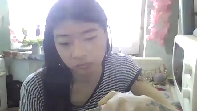 CarlyJoy online show from June 3, 2026, 10:40 am