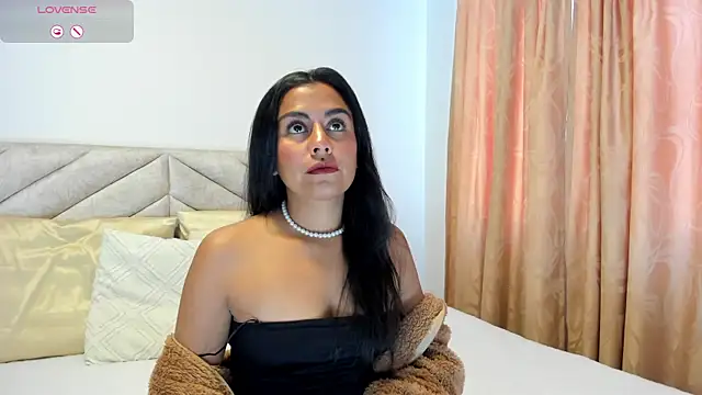 Snapshot of im_amber chatting on January 14, 2025, 12:45 pm im amber online show from January 14, 2025, 12:45 pm