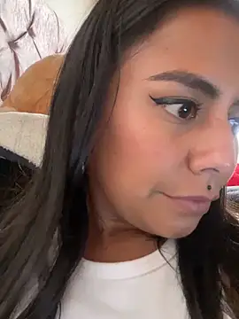 Snapshot of im_amber chatting on February 24, 2025, 9:20 pm im amber online show from February 24, 2025, 9:20 pm