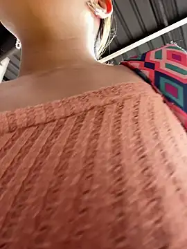 Snapshot of Natha_Fantasy chatting on January 29, 2025, 7:22 pm Natha Fantasy online show from January 29, 2025, 7:22 pm