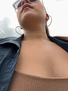 Snapshot of Natha_Fantasy chatting on February 16, 2025, 7:16 pm Natha Fantasy online show from February 16, 2025, 7:16 pm