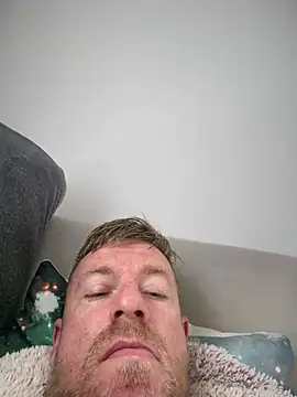 Snapshot of BIGDICK3202 chatting on June 7, 2026, 7:45 am BIGDICK3202 online show from June 7, 2026, 7:45 am