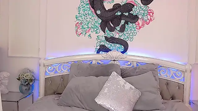 Snapshot of CrissyTaylor chatting on December 8, 2024, 3:43 am CrissyTaylor online show from December 8, 2024, 3:43 am