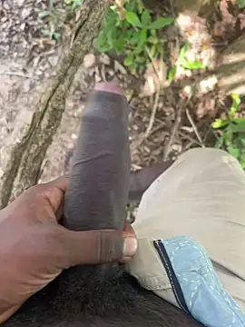 Yurt000 online show from March 18, 2025, 7:52 am