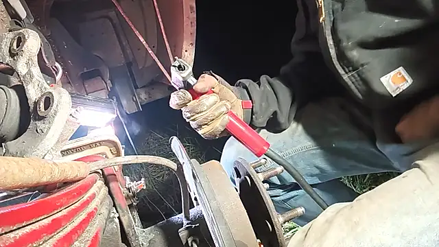 Snapshot of Bi_curious86 chatting on November 15, 2025, 1:58 am Bi curious86 online show from November 15, 2025, 1:58 am