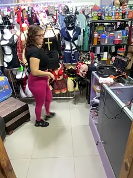 ROSALIALUCY online show from October 8, 2025, 11:52 am