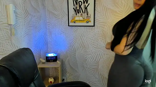 sexyyykloee online show from February 11, 2025, 3:50 am