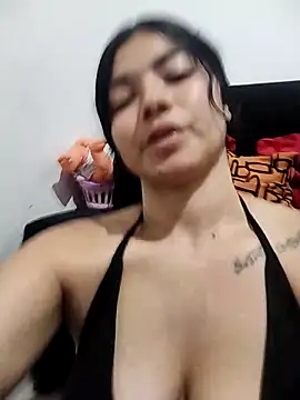 Snapshot of Danna_777 chatting on November 22, 2025, 9:47 pm Danna 777 online show from November 22, 2025, 9:47 pm