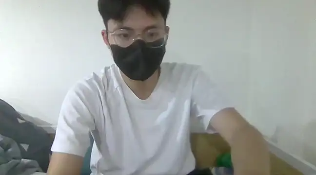 Snapshot of Gwencloudy chatting on January 23, 2025, 12:30 pm Gwencloudy online show from January 23, 2025, 12:30 pm