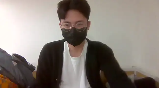 Snapshot of Gwencloudy chatting on February 4, 2025, 4:39 pm Gwencloudy online show from February 4, 2025, 4:39 pm