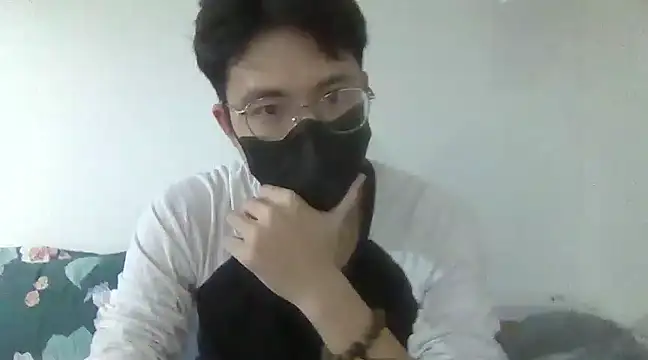 Snapshot of Gwencloudy chatting on February 13, 2025, 4:17 pm Gwencloudy online show from February 13, 2025, 4:17 pm