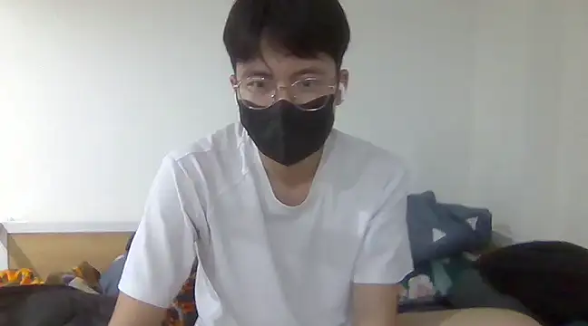 Snapshot of Gwencloudy chatting on March 9, 2025, 1:59 pm Gwencloudy online show from March 9, 2025, 1:59 pm