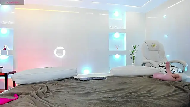 martina mayers online show from February 24, 2025, 11:09 pm