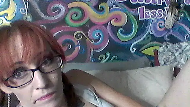 Snapshot of 4EyedSluttyGinger chatting on May 2, 2026, 11:32 pm 4EyedSluttyGinger online show from May 2, 2026, 11:32 pm