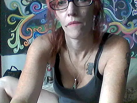 Snapshot of 4EyedSluttyGinger chatting on May 8, 2026, 10:59 pm 4EyedSluttyGinger online show from May 8, 2026, 10:59 pm