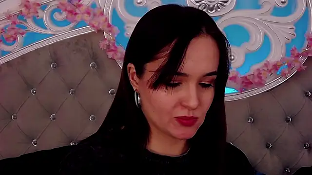 MeIisaLove online show from February 18, 2026, 5:42 pm