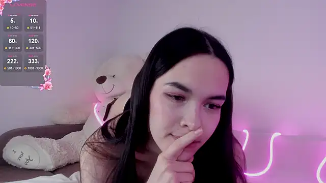 666kisses online show from March 9, 2025, 4:05 am