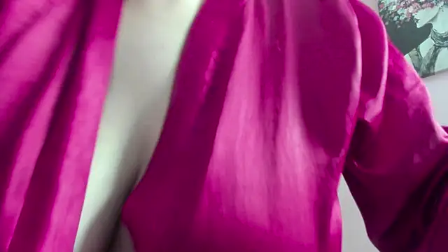 dolly zoe online show from March 5, 2025, 5:18 am