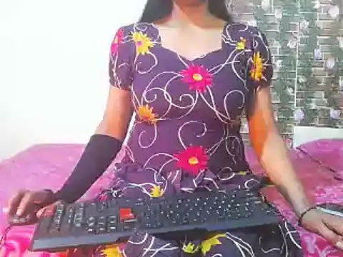 nikitahot3 online show from March 6, 2025, 2:40 pm