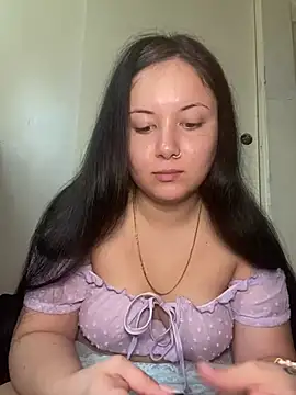 Snapshot of xocrybaby chatting on January 4, 2025, 6:51 pm xocrybaby online show from January 4, 2025, 6:51 pm