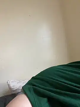 Snapshot of xocrybaby chatting on March 9, 2025, 3:38 pm xocrybaby online show from March 9, 2025, 3:38 pm