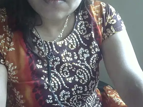 shekira99 online show from April 7, 2026, 4:35 am