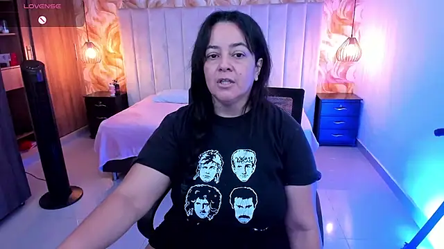 lucia vonne  online show from May 23, 2026, 7:29 pm