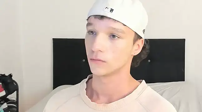 angelcortes online show from January 29, 2025, 12:24 pm