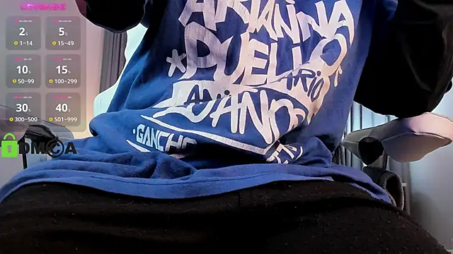 CoralineRicce  online show from October 16, 2025, 9:38 pm