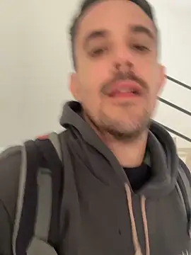 julian333 online show from March 14, 2025, 1:24 pm