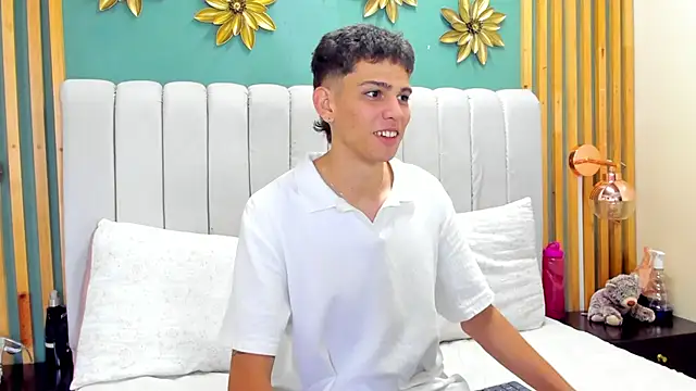 Snapshot of Jasson_smit chatting on December 4, 2024, 12:58 pm Jasson smit online show from December 4, 2024, 12:58 pm