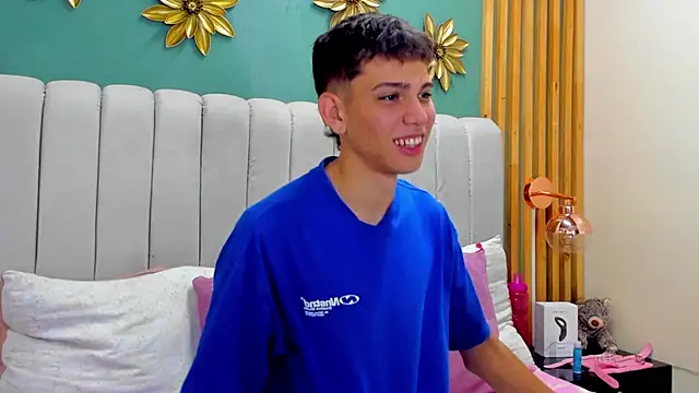 Snapshot of Jasson_smit chatting on December 6, 2024, 1:55 pm Jasson smit online show from December 6, 2024, 1:55 pm