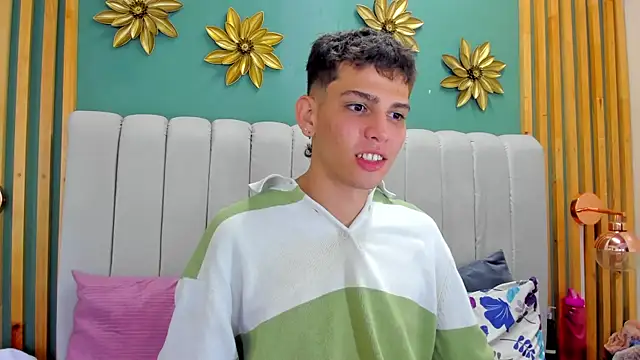 Snapshot of Jasson_smit chatting on December 26, 2024, 12:49 pm Jasson smit online show from December 26, 2024, 12:49 pm