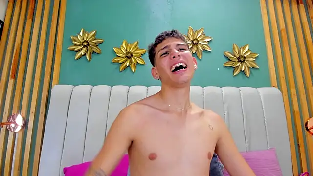 Snapshot of Jasson_smit chatting on January 6, 2025, 4:02 pm Jasson smit online show from January 6, 2025, 4:02 pm