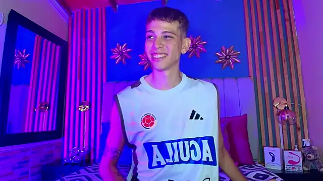 Snapshot of Jasson_smit chatting on January 28, 2025, 12:43 pm Jasson smit online show from January 28, 2025, 12:43 pm