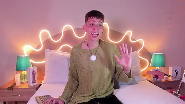 Snapshot of Jasson_smit chatting on October 4, 2025, 8:18 pm Jasson smit online show from October 4, 2025, 8:18 pm