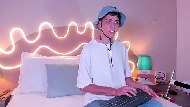 Snapshot of Jasson_smit chatting on October 5, 2025, 7:34 pm Jasson smit online show from October 5, 2025, 7:34 pm