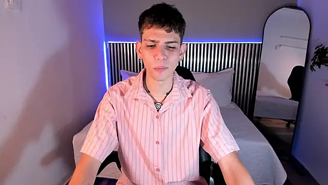 Snapshot of Jasson_smit chatting on November 6, 2025, 1:23 pm Jasson smit online show from November 6, 2025, 1:23 pm