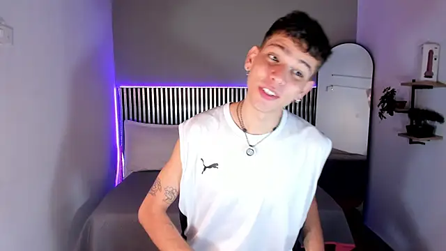 Snapshot of Jasson_smit chatting on November 11, 2025, 1:44 pm Jasson smit online show from November 11, 2025, 1:44 pm