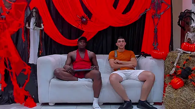 Snapshot of hot__guys_ chatting on October 27, 2025, 7:18 pm hot guys online show from October 27, 2025, 7:18 pm