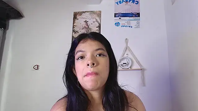 yungelitamor  online show from March 20, 2025, 8:20 am