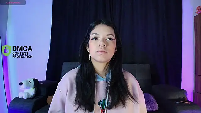 yungelitamor  online show from February 22, 2026, 5:19 am